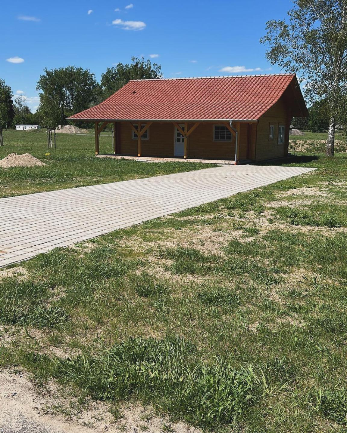 Airpark Ranch Villa Lärz Exterior photo